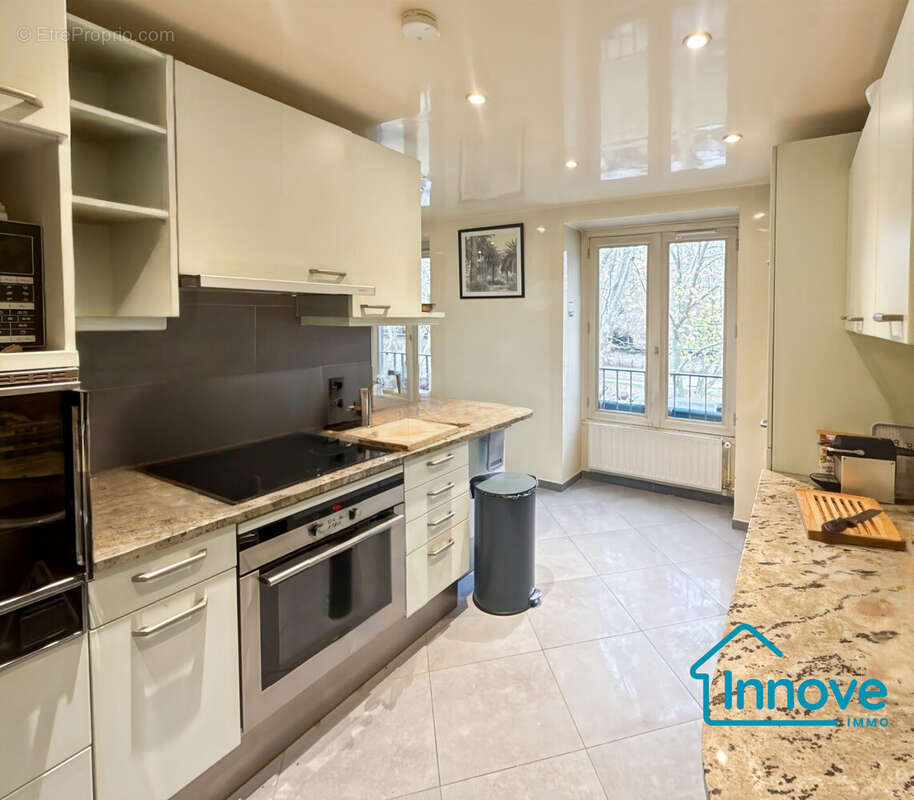 Appartement à VERSAILLES