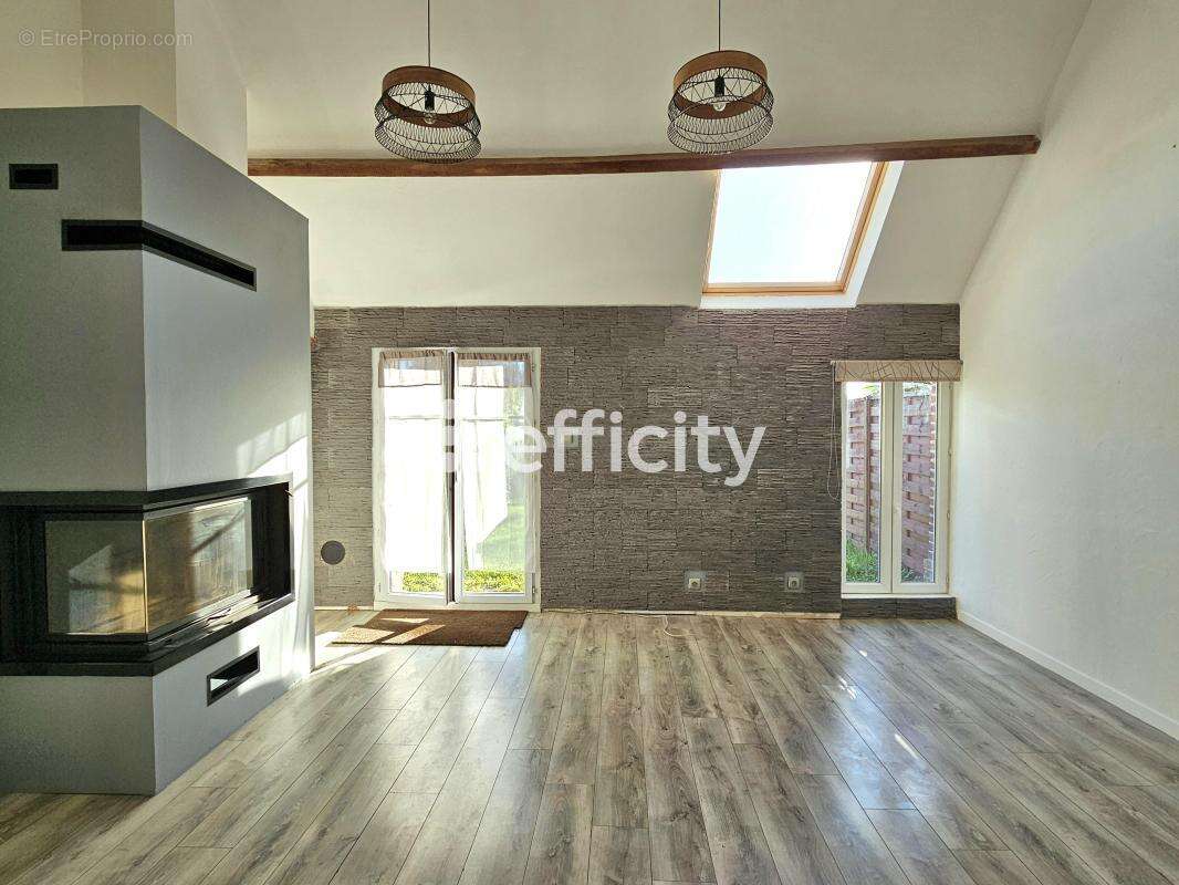 Maison 145 m² à Auneuil  - photo 2