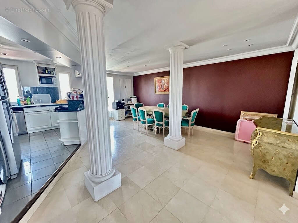 Appartement à NOGENT-SUR-MARNE