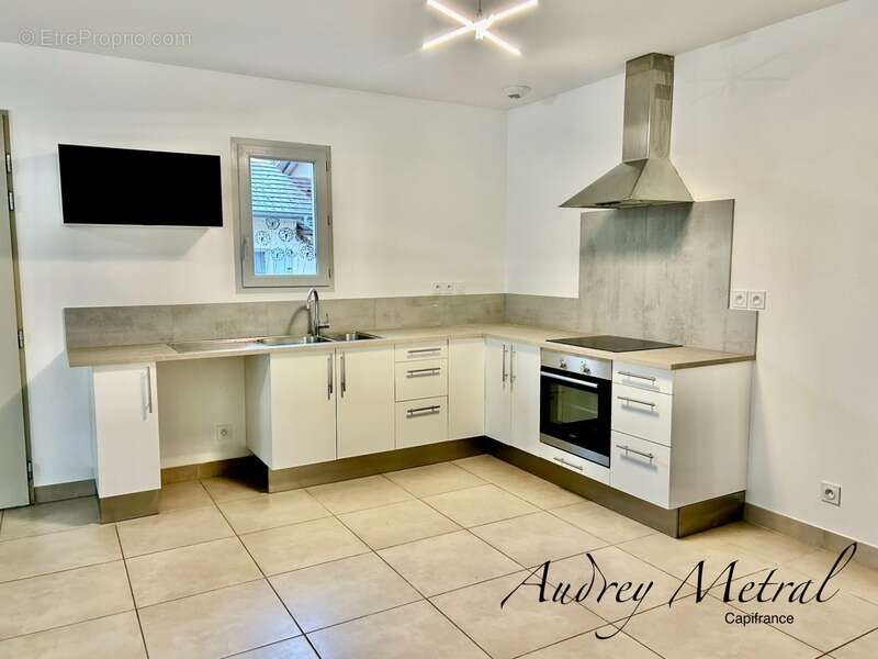 Maison de plain-pied à vendre à CULOZ (01) - photo 4