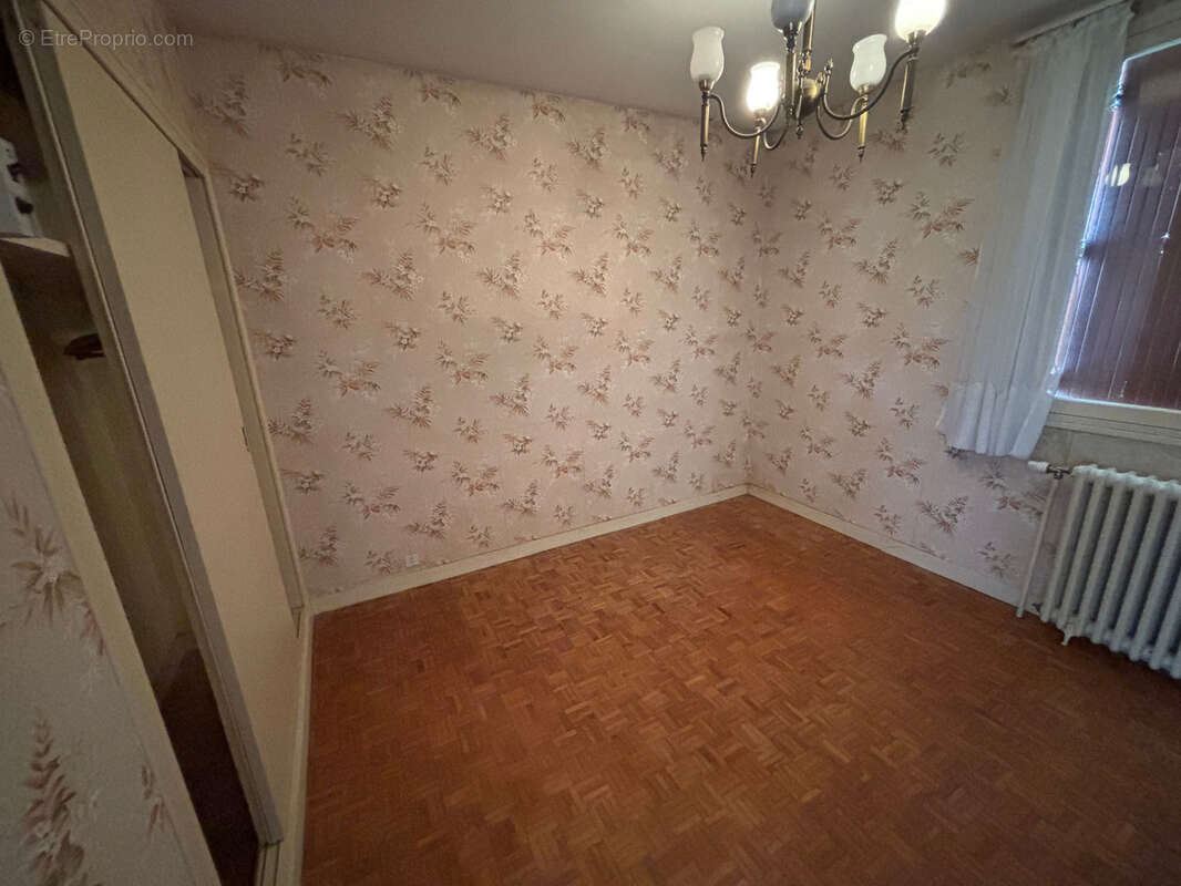 Maison traditionnelle 5 chambres – Sous-sol total – Fort potentiel BLENEAU (89) - photo 8