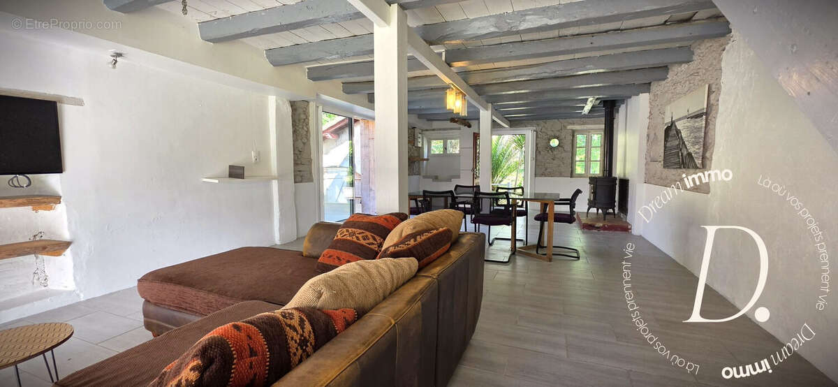 Maison à JOSSE