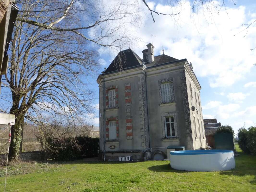 Belle propriété dans un village historique - photo 18