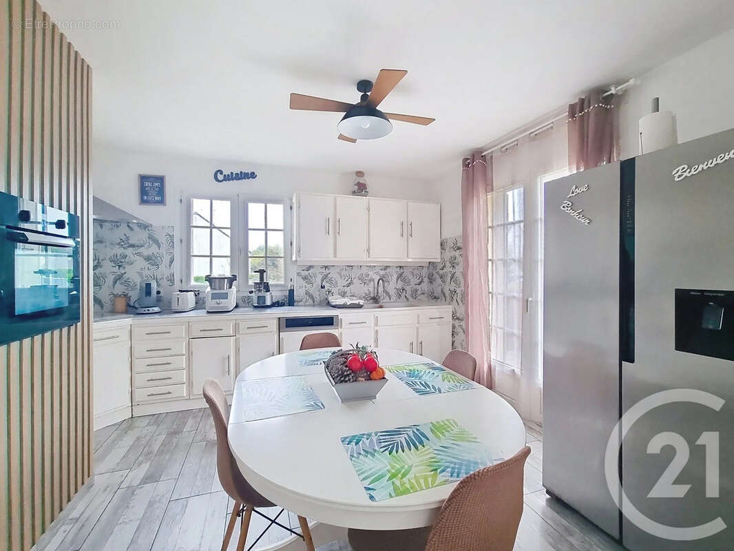 Maison à LONGUEVILLE