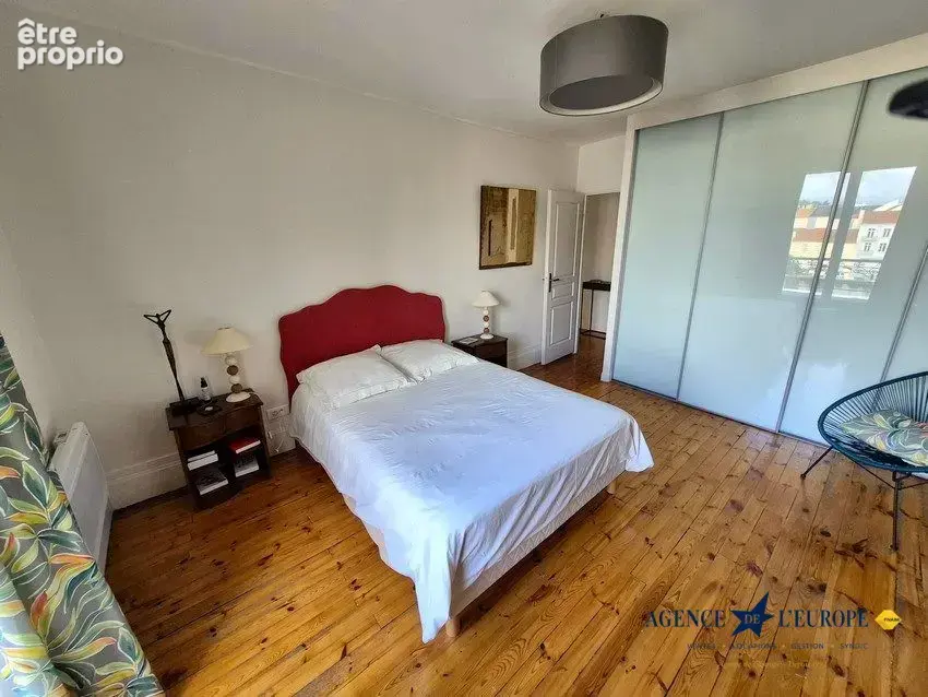 Appartement 105 m² à Vichy  - photo 3