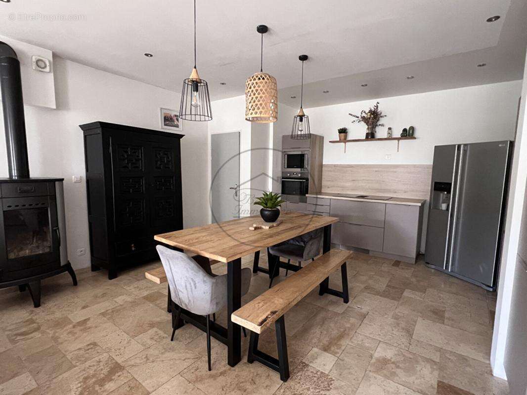 Maison de village en pierre renovee entierement - photo 4