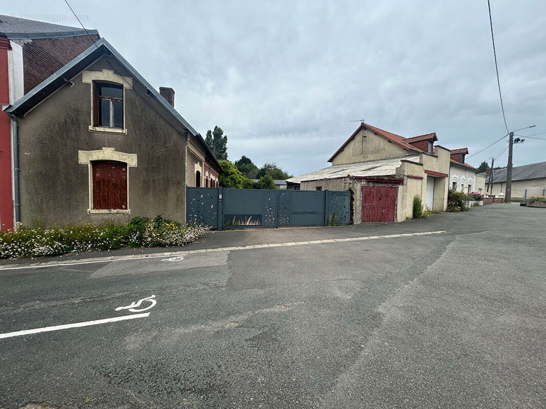 Grande maison avec potentiel à Achiet Le Grand - photo 3