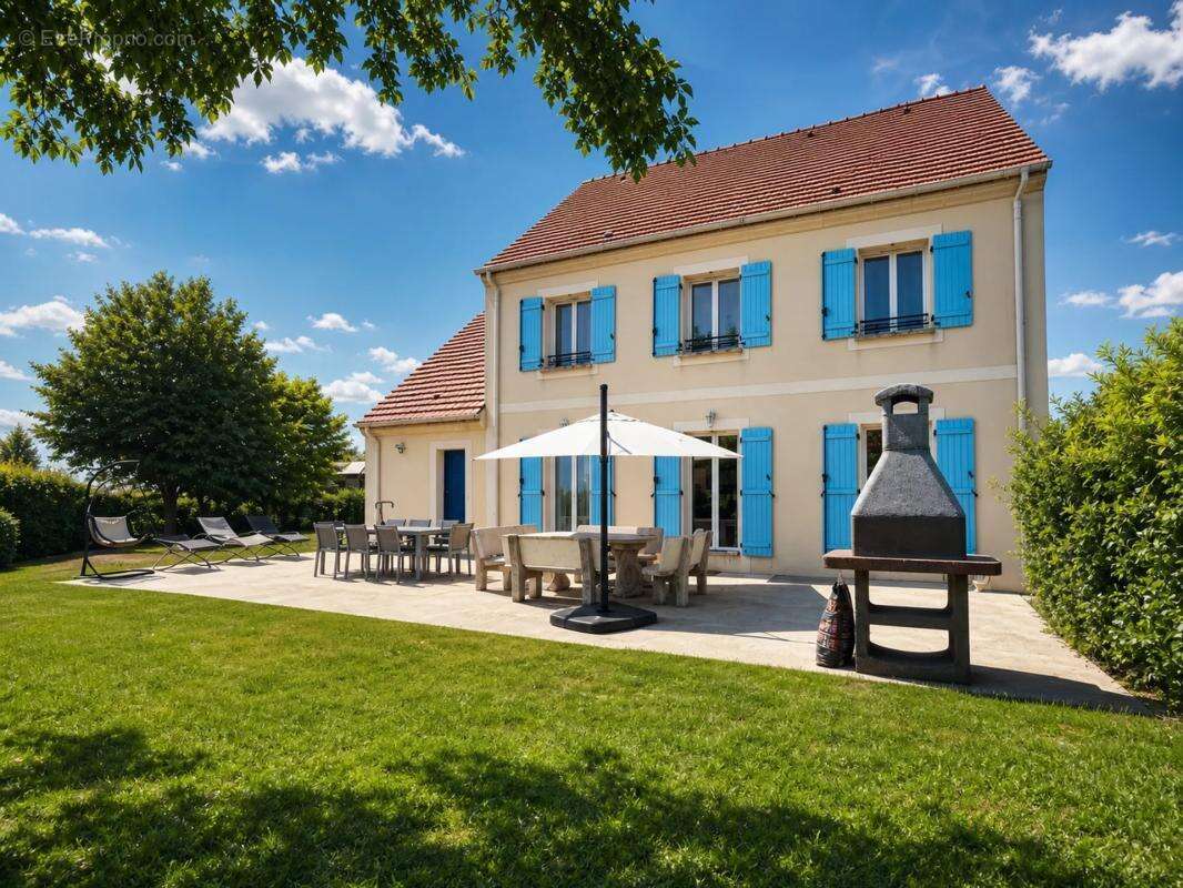 Maison de 8 pièces de 140 m² à Neuilly-en-Thelle - photo 2