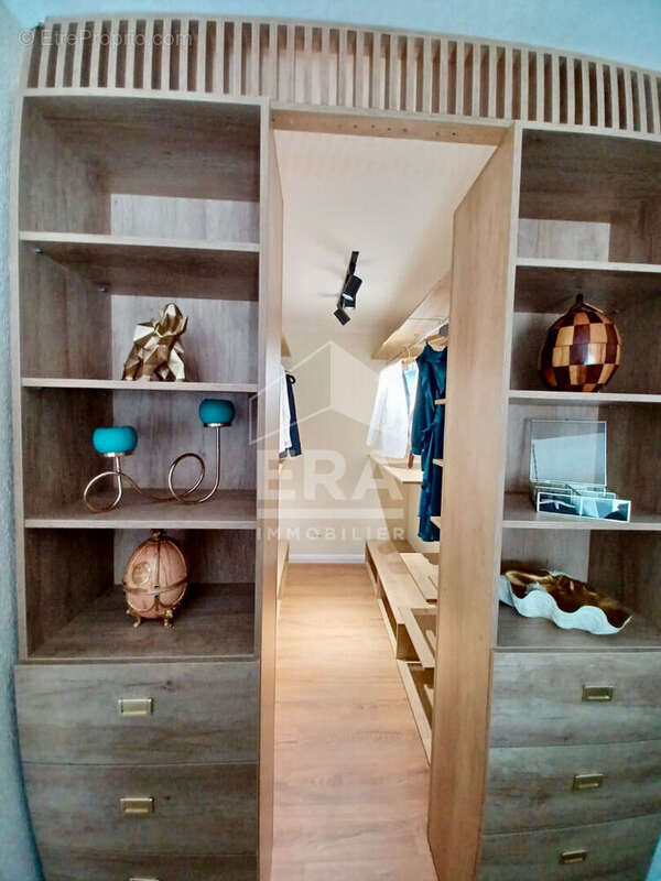 Maison à LES OMERGUES