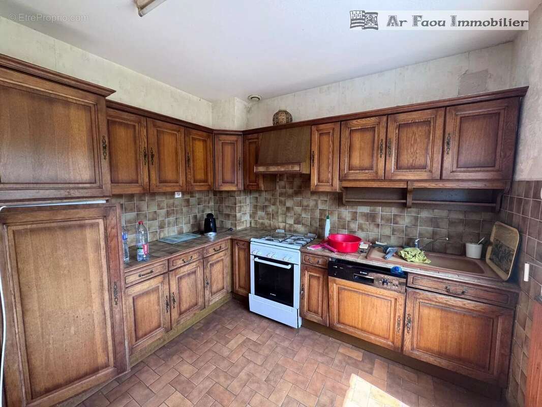 Maison à PONT-DE-BUIS-LES-QUIMERCH