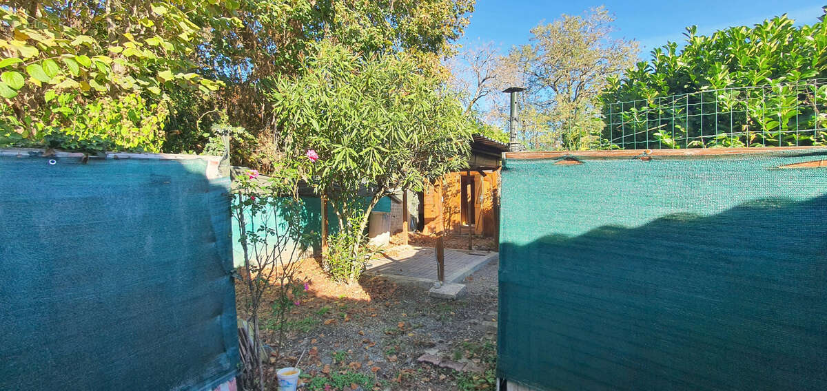 Maison à FEUGAROLLES