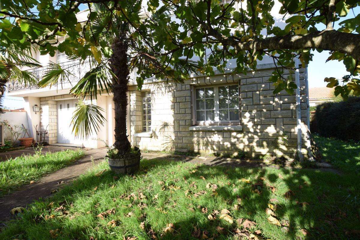 Maison à DOMPIERRE-SUR-MER