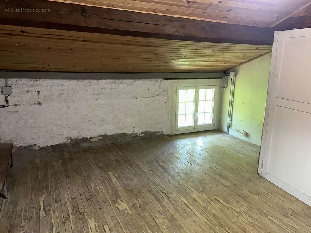 Maison à CHAMPNIERS