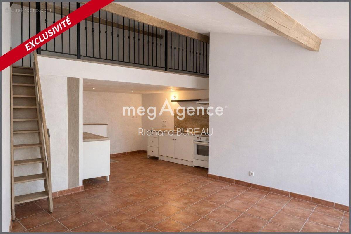Appartement à LE LUC