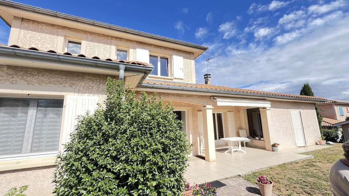 Photo 4 - Maison à LA TOUR-DE-SALVAGNY