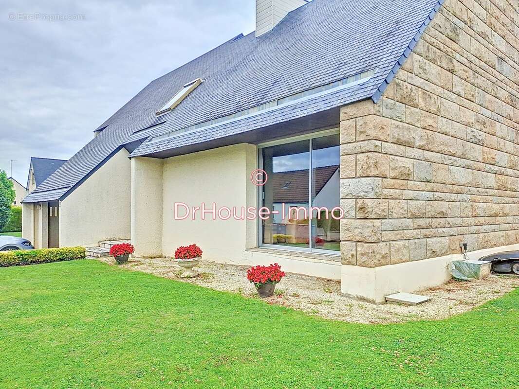 Maison à SAINT-HILAIRE-DU-HARCOUET