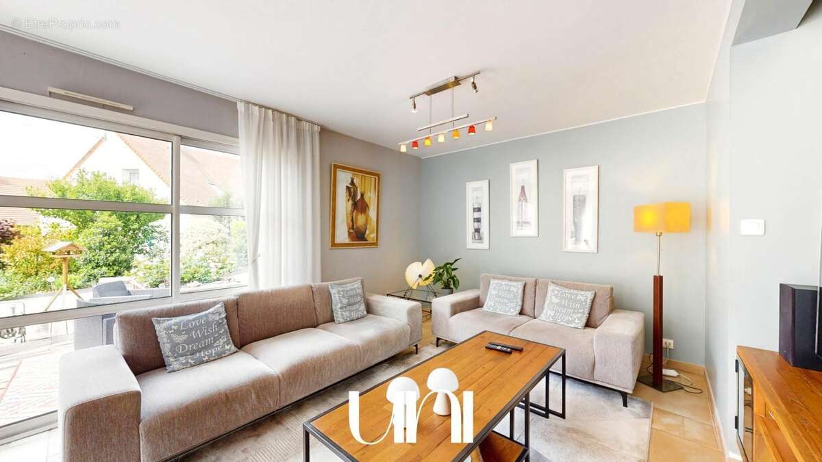 Maison à CORMELLES-LE-ROYAL