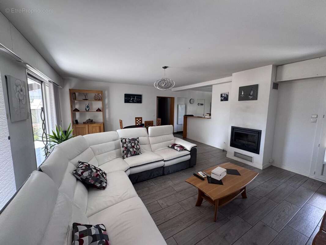 BRUGES - Maison familiale sur grande parcelle - photo 3