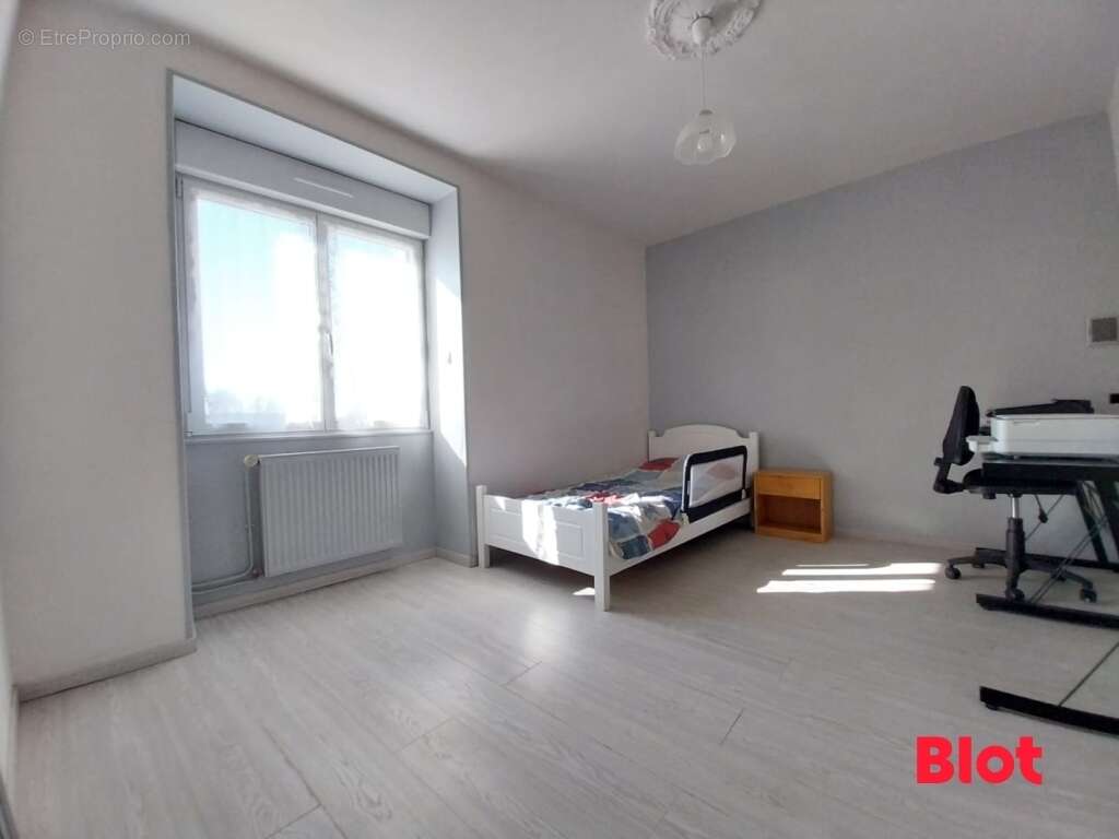 Maison à SAINT-SULPICE-DES-LANDES