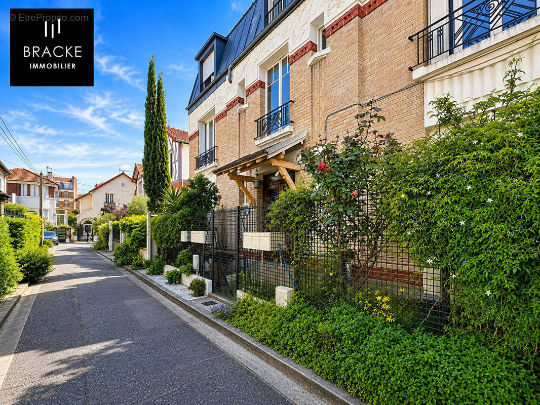 Appartement à COURBEVOIE