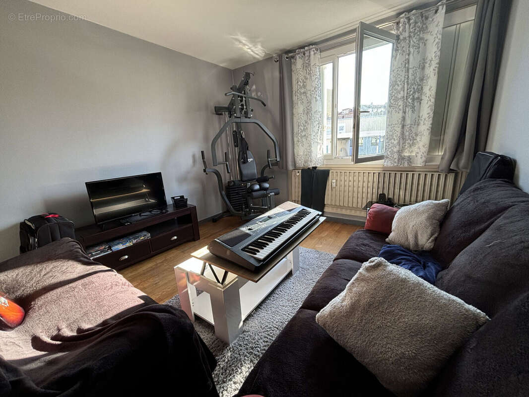 Photo 3 - Appartement à SAINT-ETIENNE