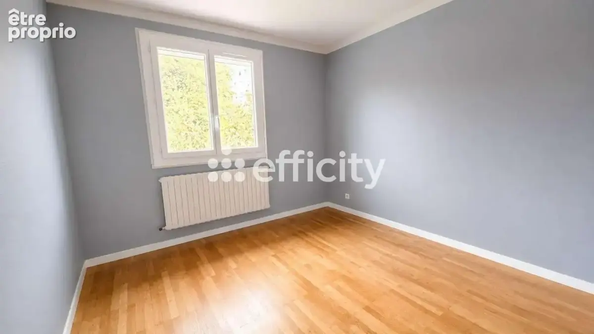 Maison 5 pièces 96 m² à vendre à Vaulx-En-Velin (69120) - photo 12