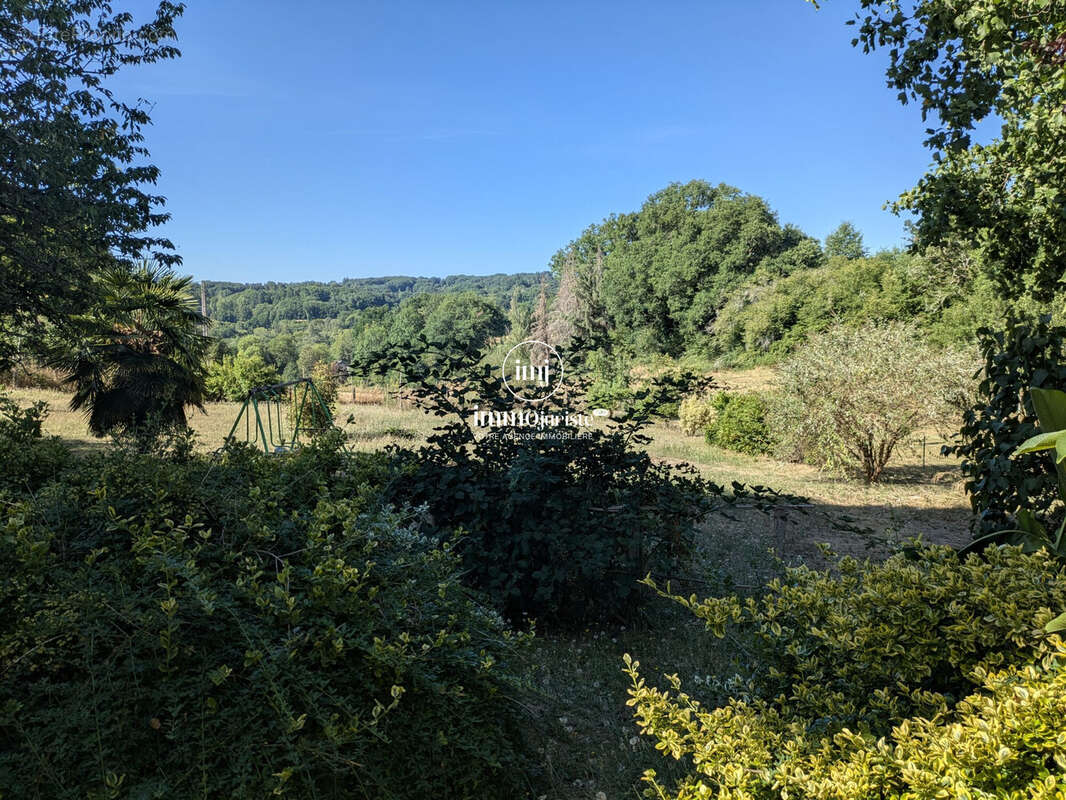 Maison 141 m² à Verneuil-Sur-Vienne  - photo 3