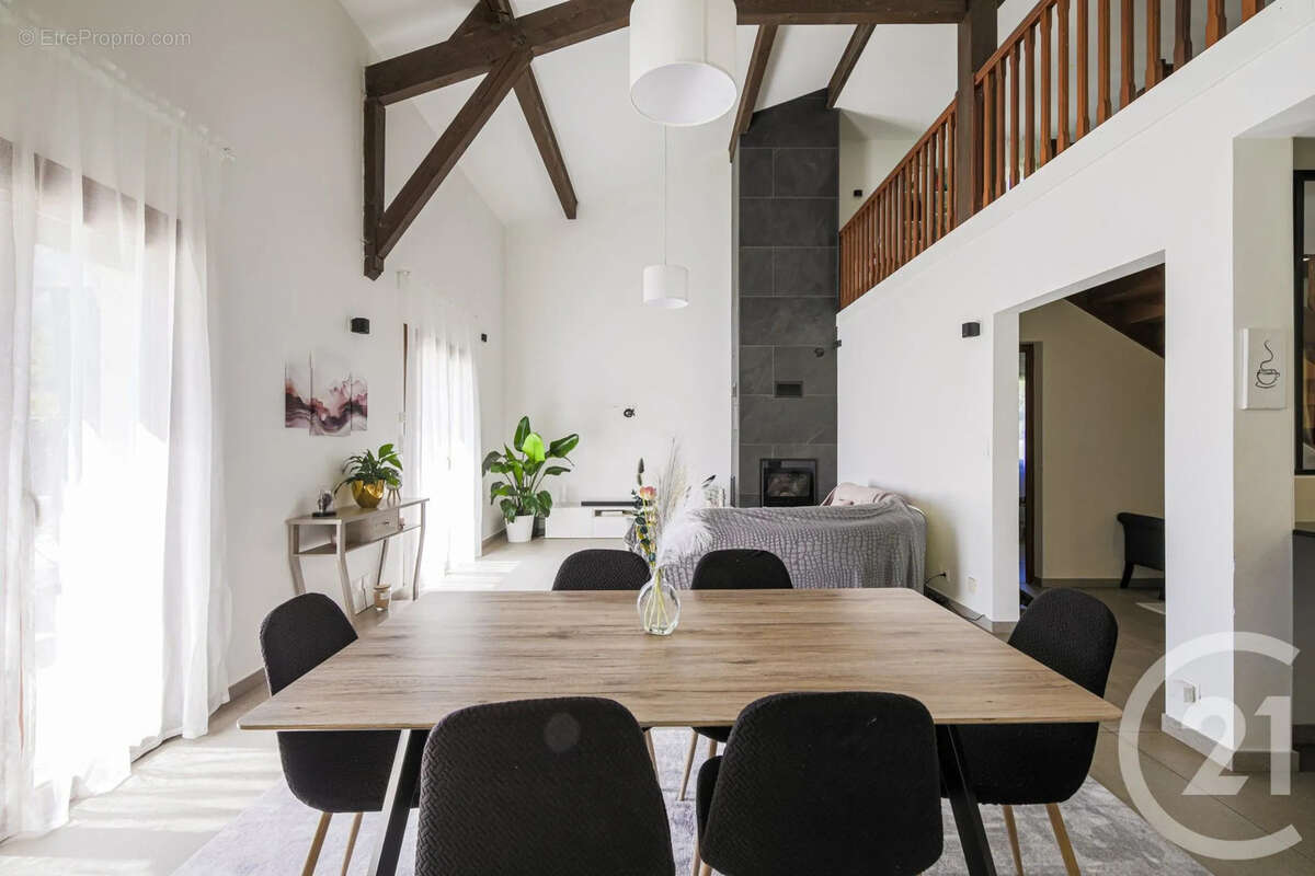 Maison à VIF