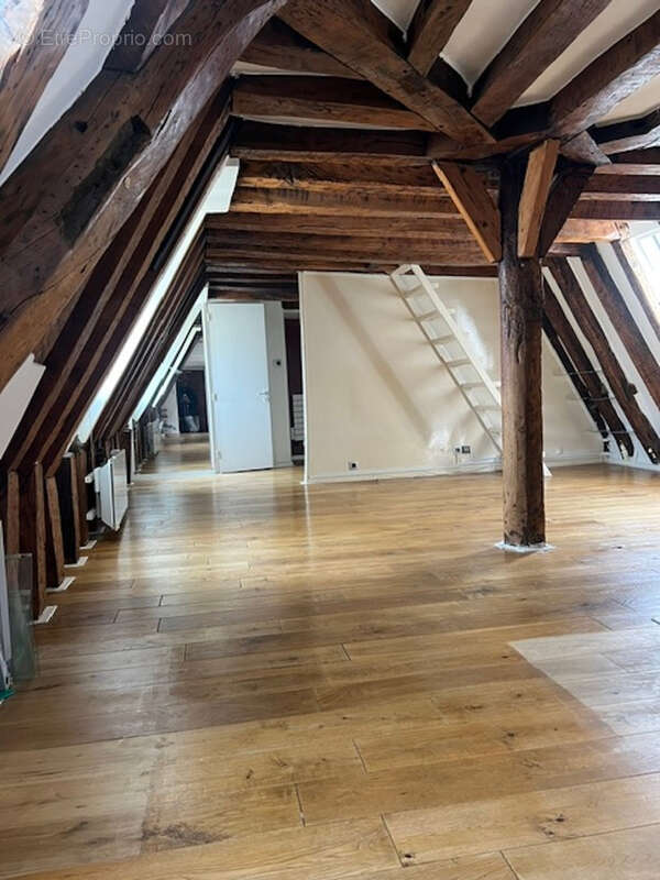PAris 2 - Appartement Atypique au coeur du Quartier Montorgueil - 3 pièces rue Tiquetonne - photo 4