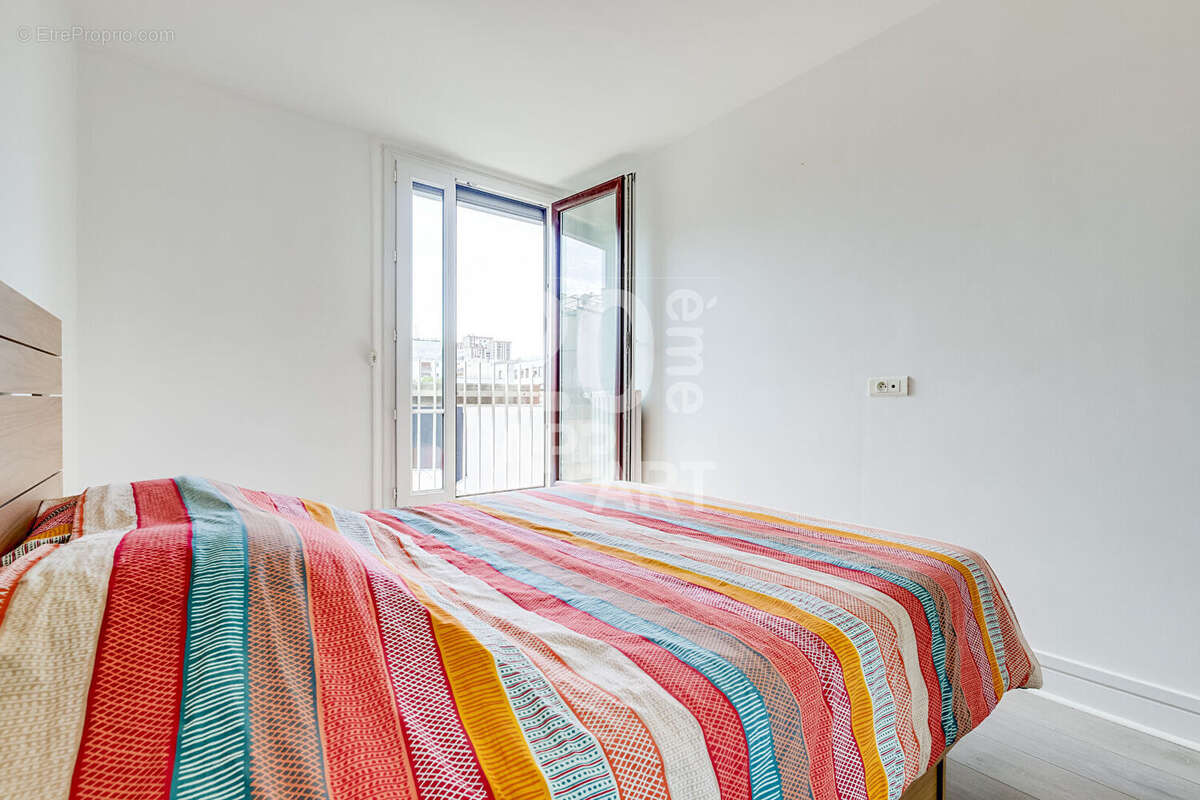 Appartement à PARIS-19E