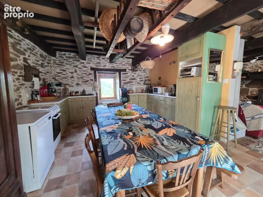 Maison 6 pces, 80 m² avec dépendances, source, terrain de 59 635 m² - photo 5