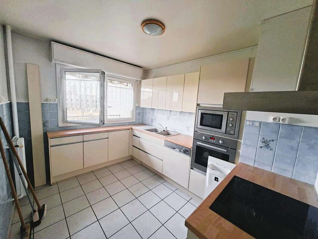 Appartement à LE BOURGET
