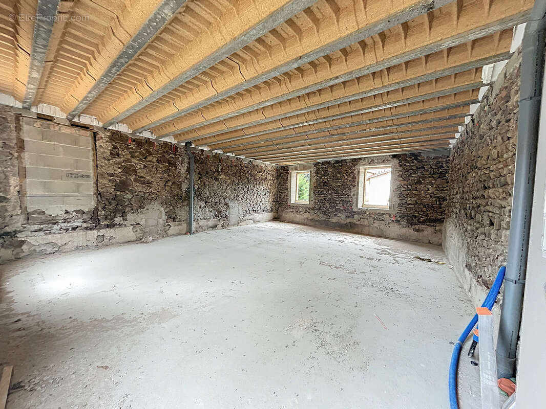 Appartement à SAIN-BEL