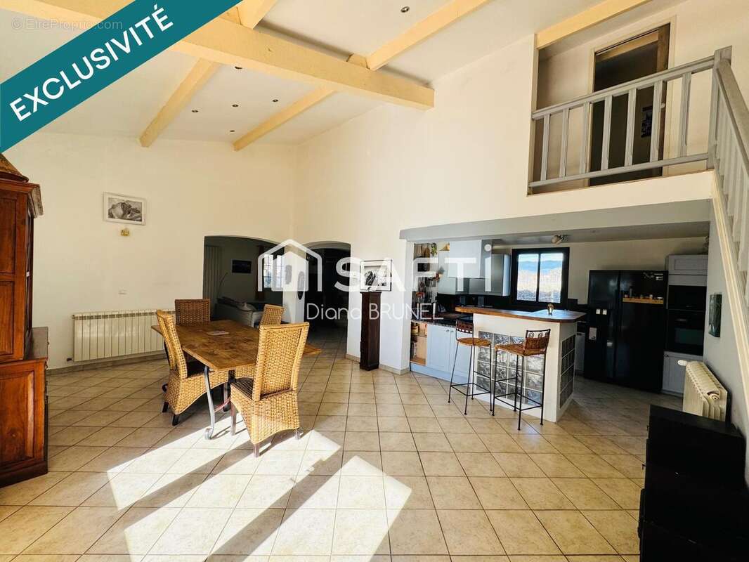 Photo 9 - Maison à LA TOUR-D'AIGUES