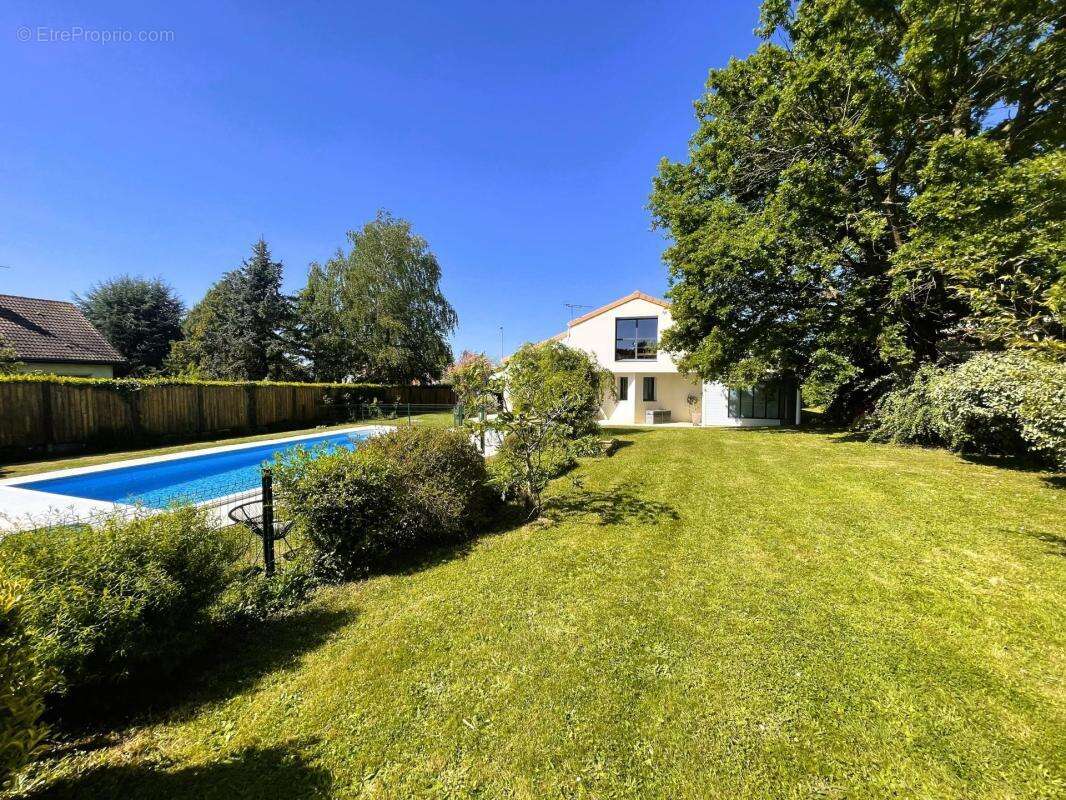 Maison avec piscine 8 pièces 146 m² La Séguinière - photo 19
