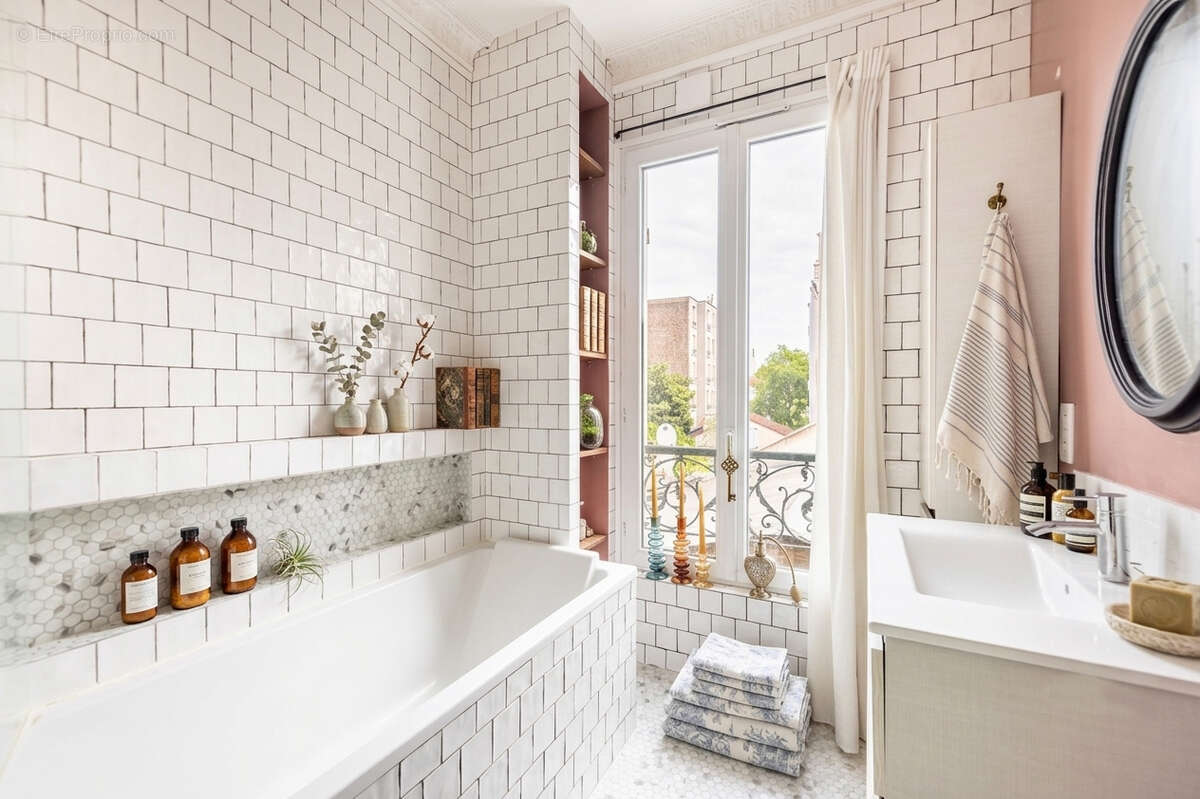 Appartement à BOIS-COLOMBES
