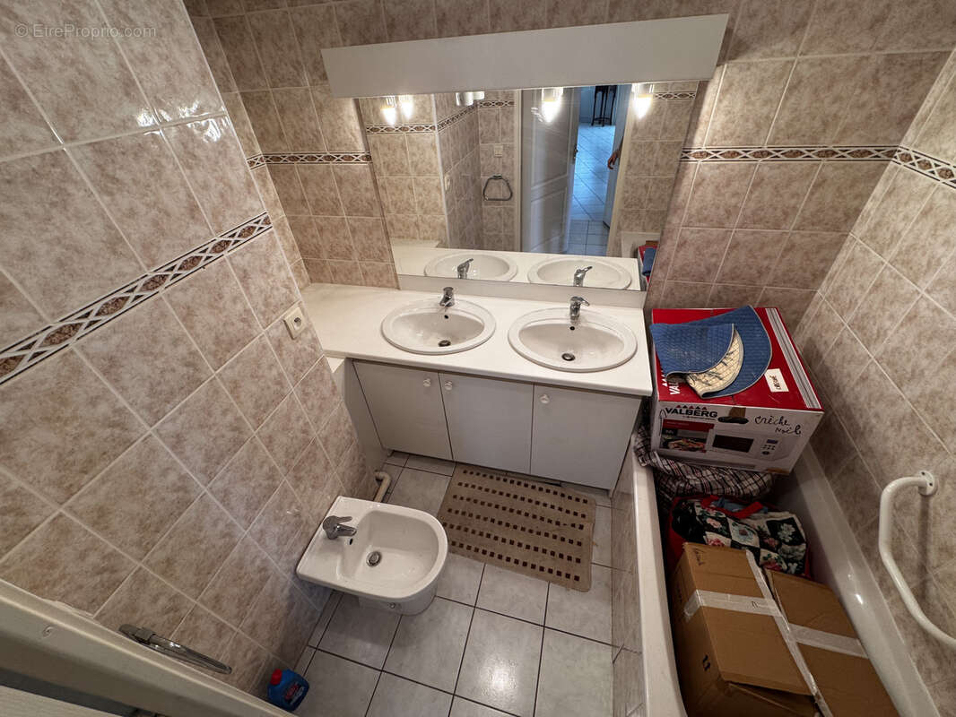 Appartement à HYERES