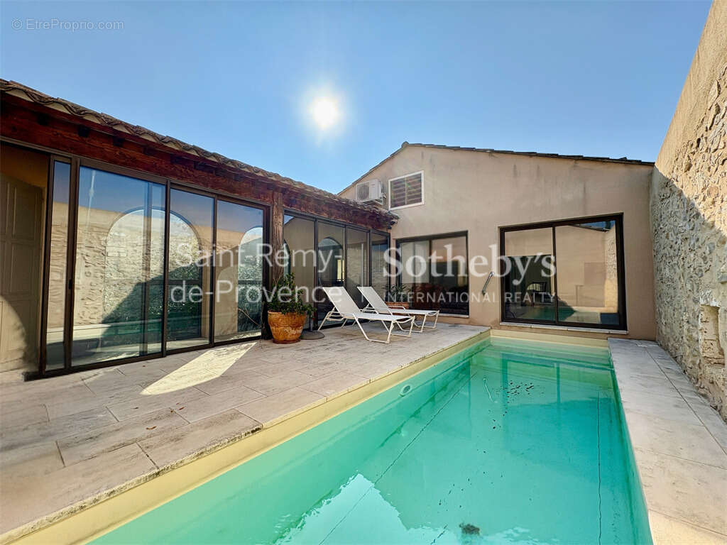 Maison de charme avec piscine au cœur de Maussane-les-Alpilles - photo 2