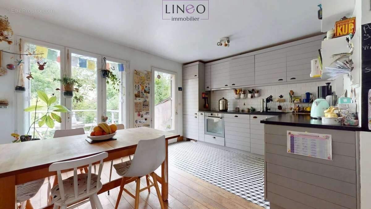 Maison à CHOISY-LE-ROI