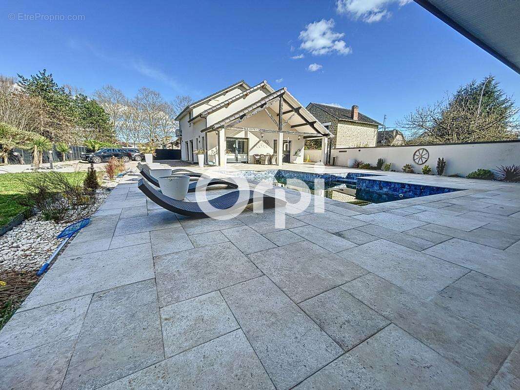 Maison à BRIVE-LA-GAILLARDE