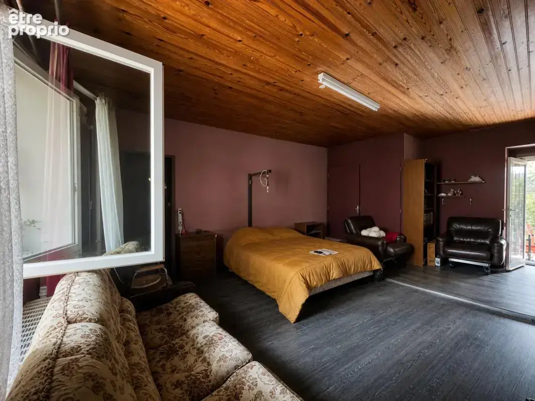 Maison de 120 m2 avec plus de 2,2 hectares de terrain - photo 7