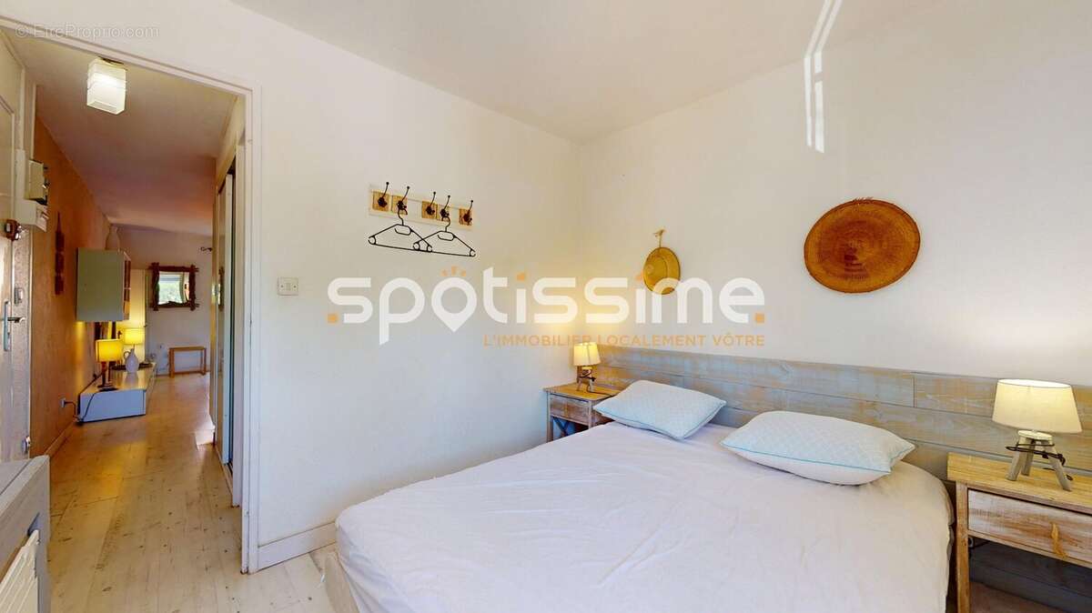 CAP D'AGDE, MALFATO - T2 avec balcon, parking et accès direct aux quais - photo 15