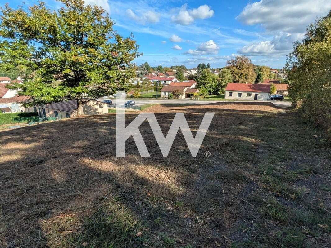 Terrain à SAINT-HILAIRE-LES-PLACES