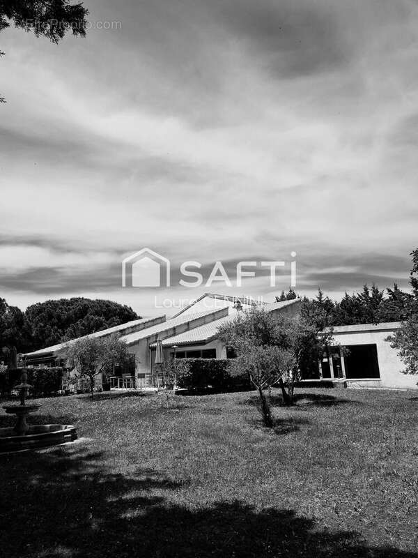 Photo 6 - Commerce à PONT-SAINT-ESPRIT