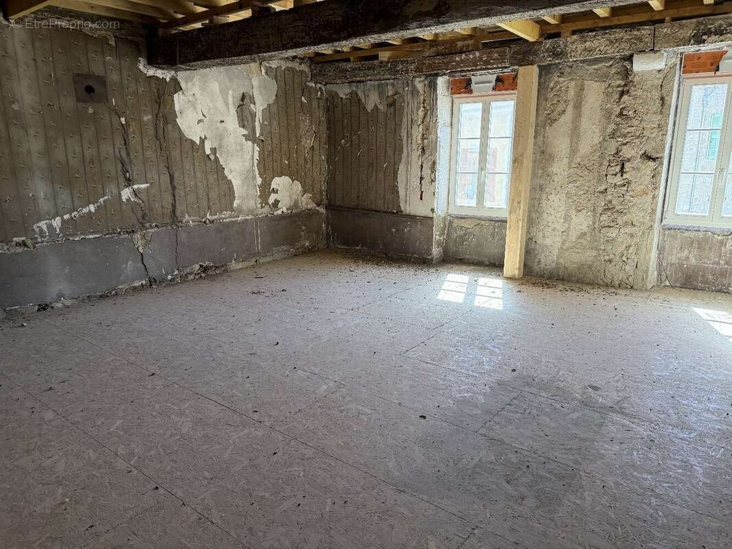 Appartement à LAGNIEU
