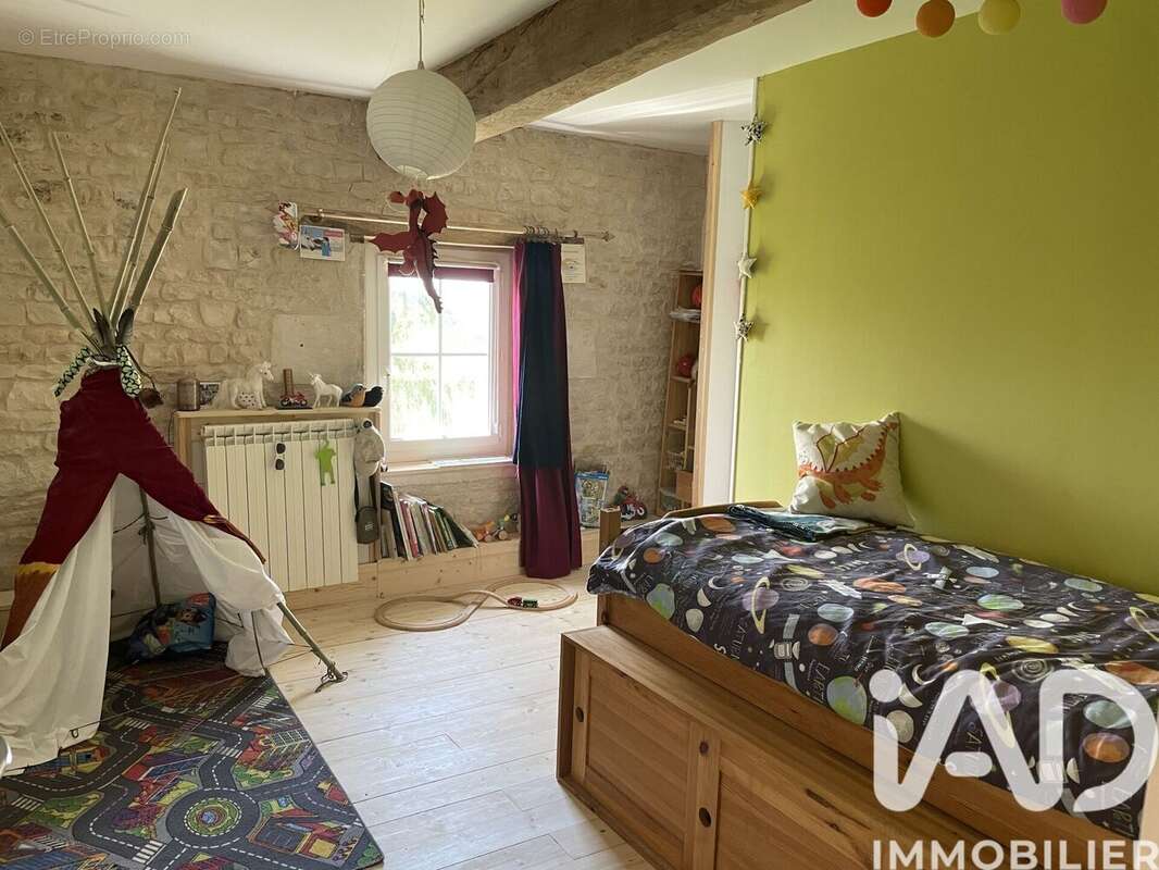 Maison 146 m² à Bougon  - photo 9