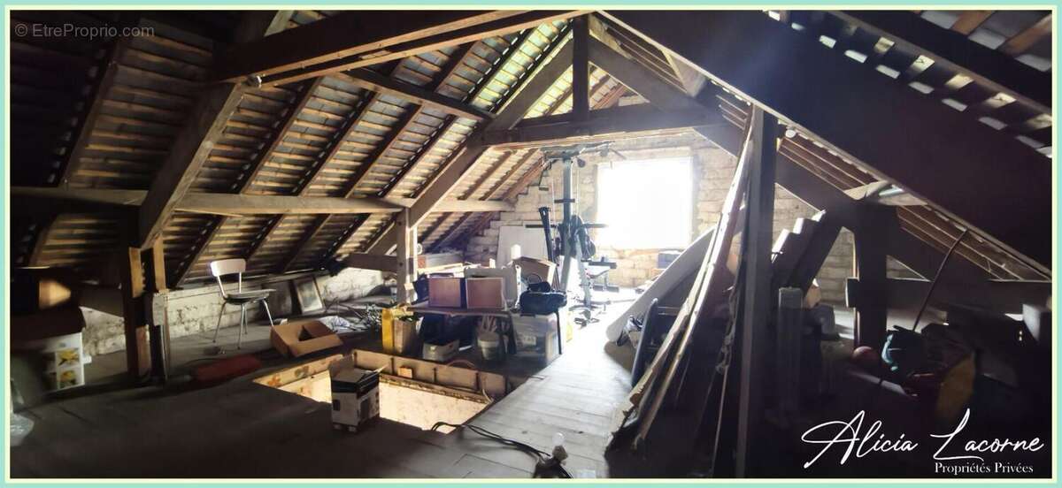 Maison à LILLEBONNE