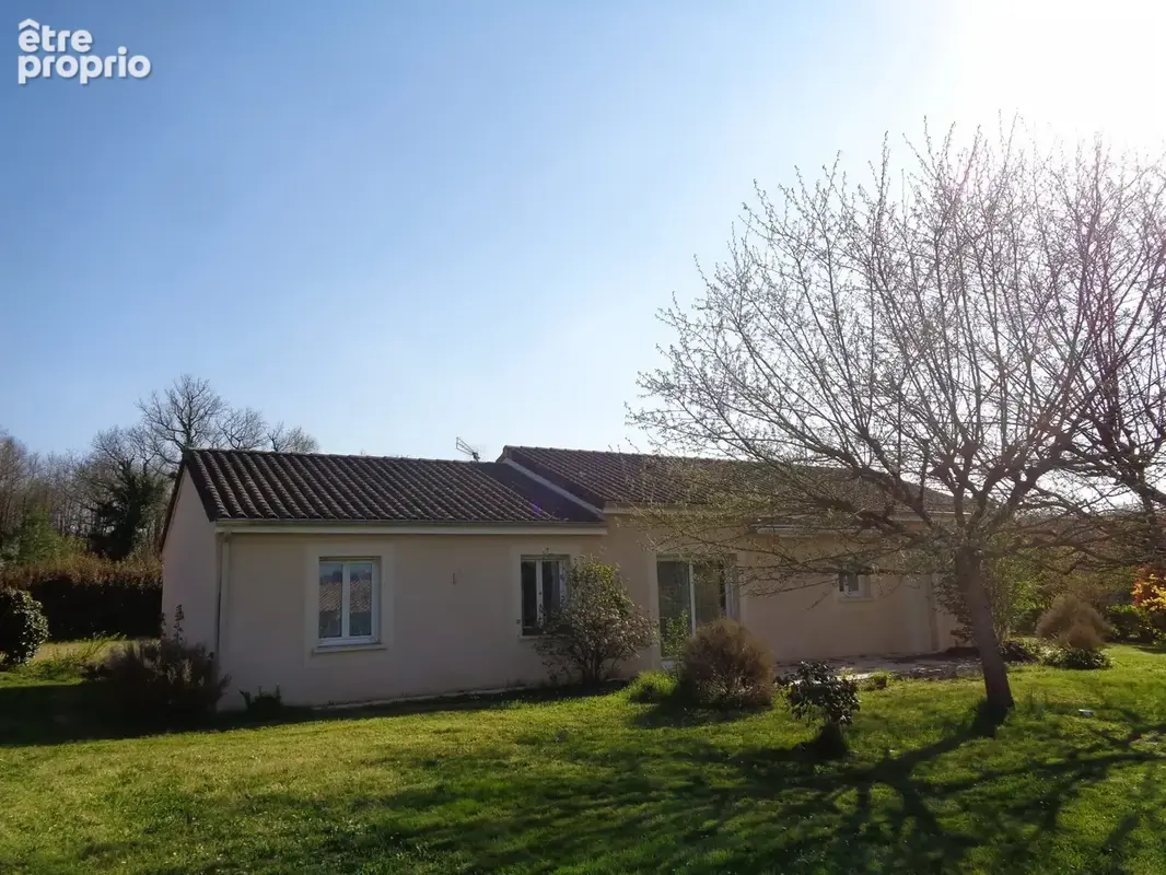Maison à TOCANE-SAINT-APRE