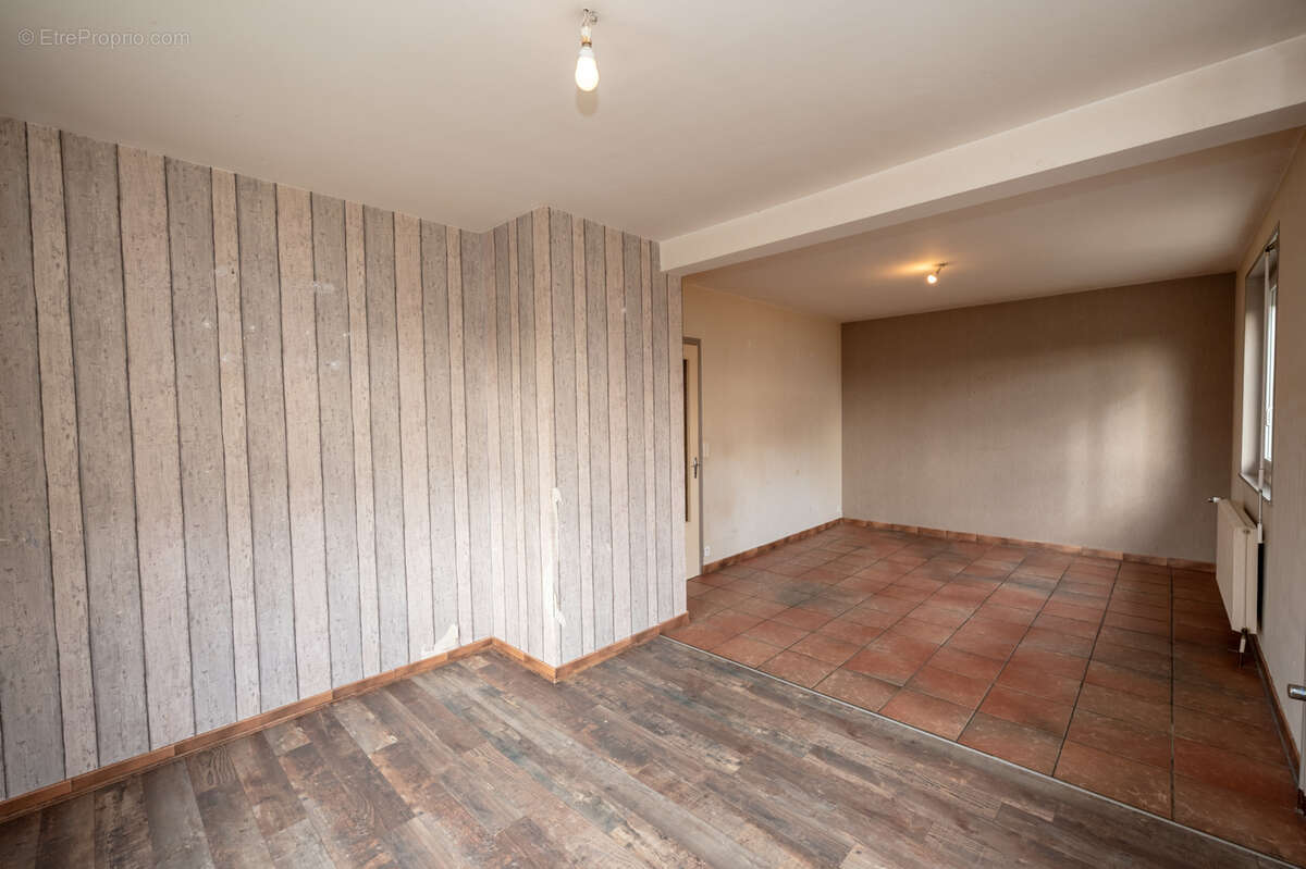 Maison à COURVIERES