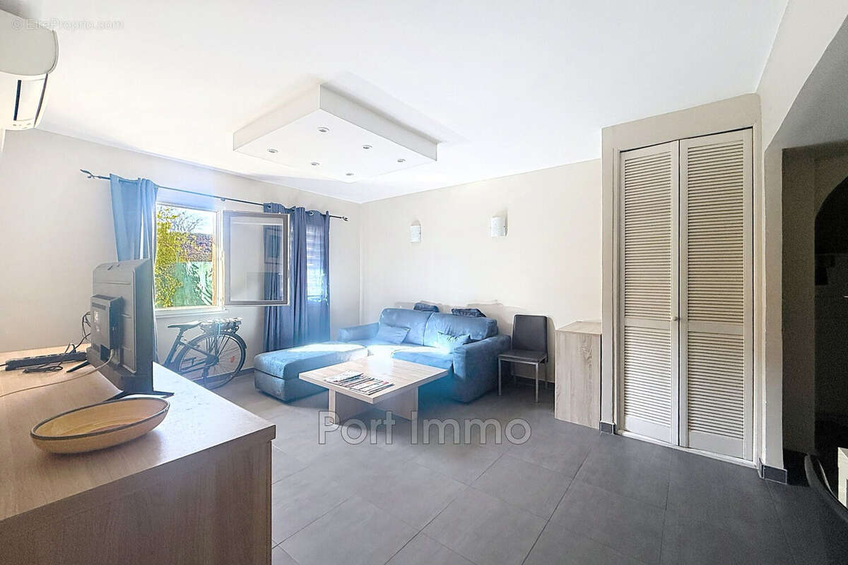 Appartement à CAGNES-SUR-MER